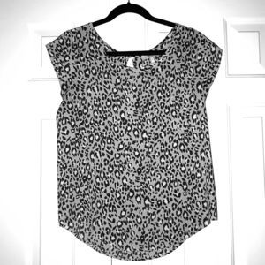 Joie leopard printed silk top size small